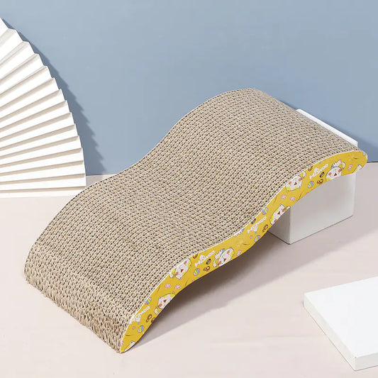 Griffoir et maison de repos pour chat en forme de M